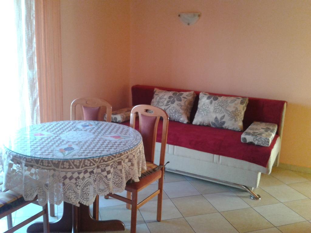 Diana Apartman Brseč Exterior foto