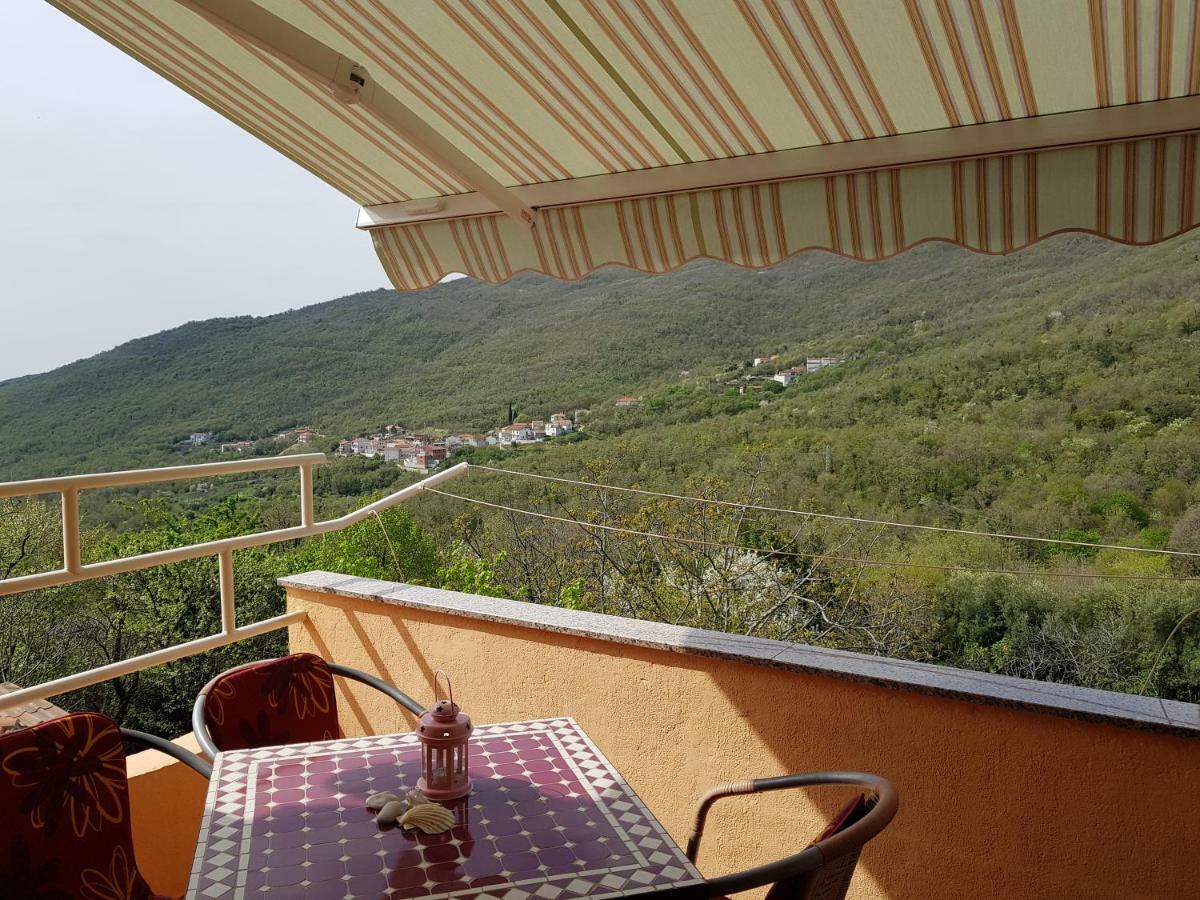 Diana Apartman Brseč Exterior foto